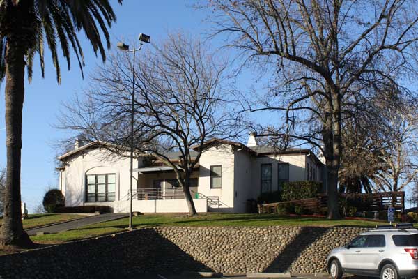 Fair Oaks Clubhouse.